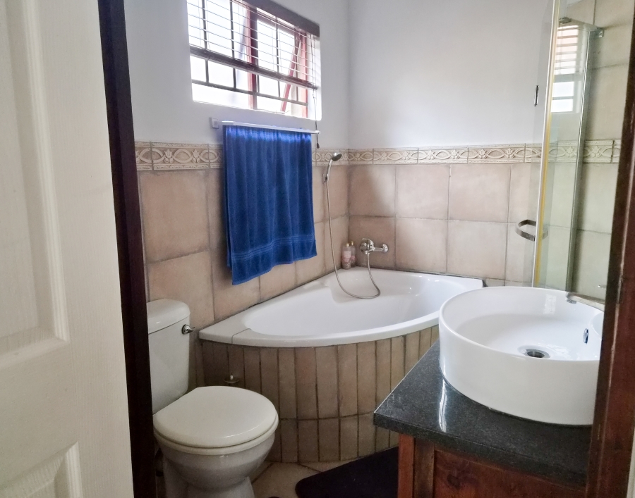 3 Bedroom Property for Sale in Mooivallei Park North West